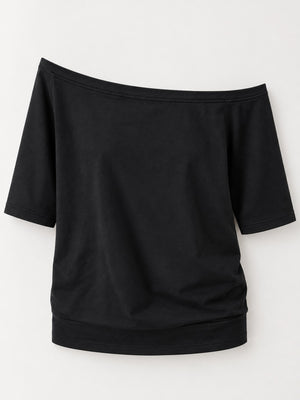 t-shirt in Black