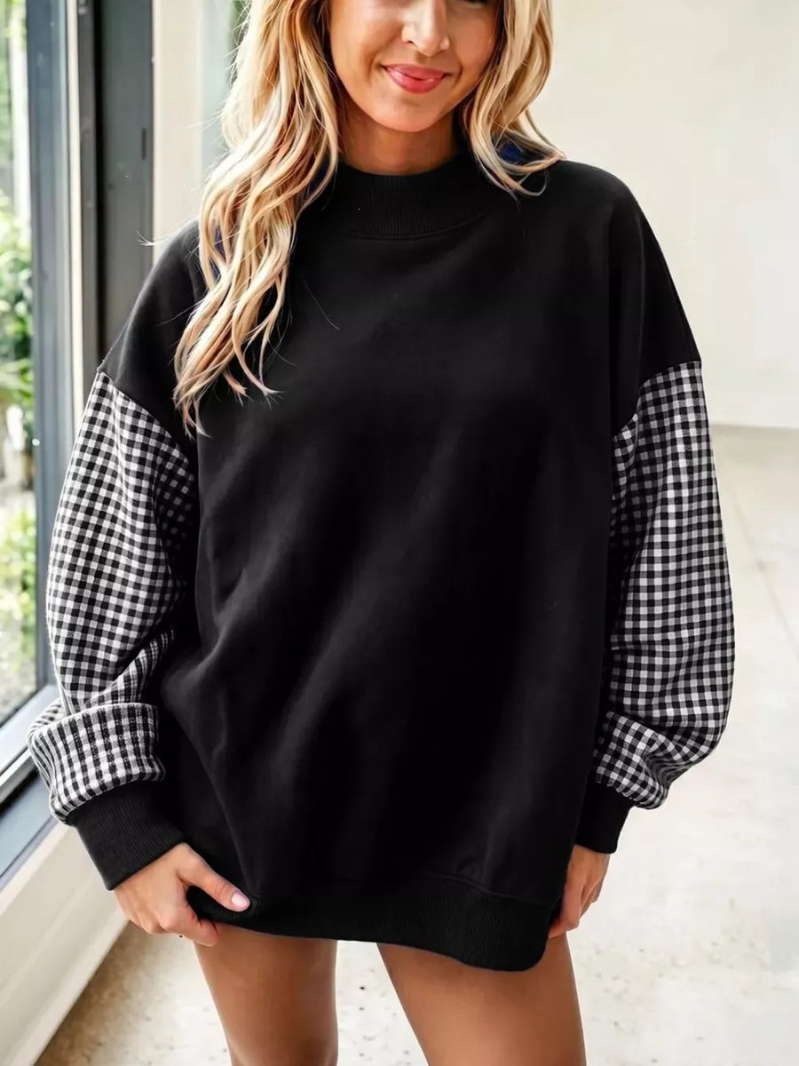 sweatshirt featuring gingham in white with 65% polyester, 30% viscose, 5% elastane Care instructions: Machine wash cold