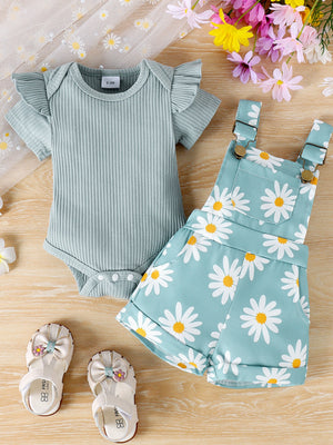 Green ribbed ruffle sleeve bodysuit and daisy print overalls set