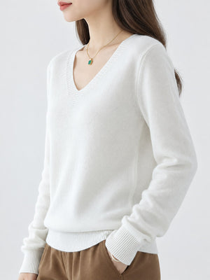 Nylon and viscose blend v-neck sweater in White with relaxed silhouette