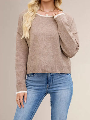 classic pullover sweater in Khaki with crew neck