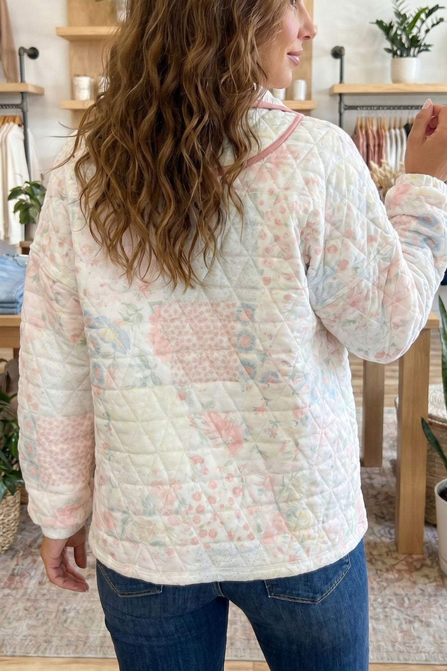 95% polyester, 5% elastane Care instructions: Machine wash cold sweatshirt in light blue with relaxed silhouette