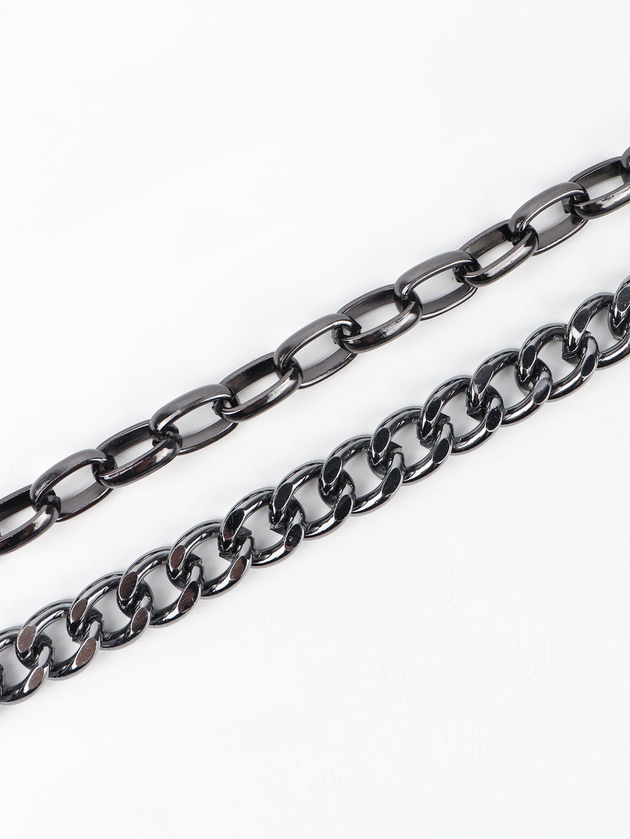 Black metal chain belt with two different link styles