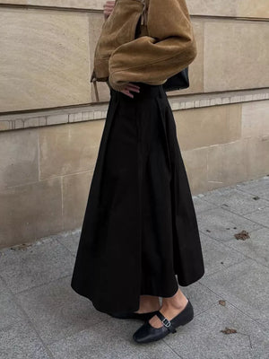 A-line skirt in Black with belted and maxi