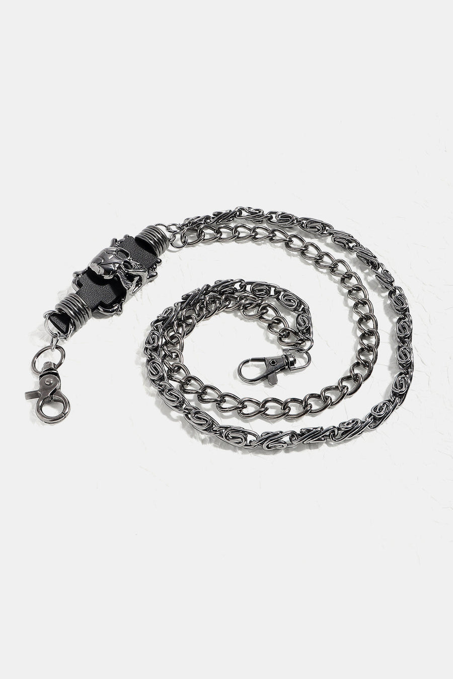 Gothic chain belt in black with skull detail, featuring alloy metal and leather accents.