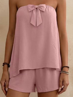Pink bowknot tube top and shorts set with a layered hem and a decorative bow detail.