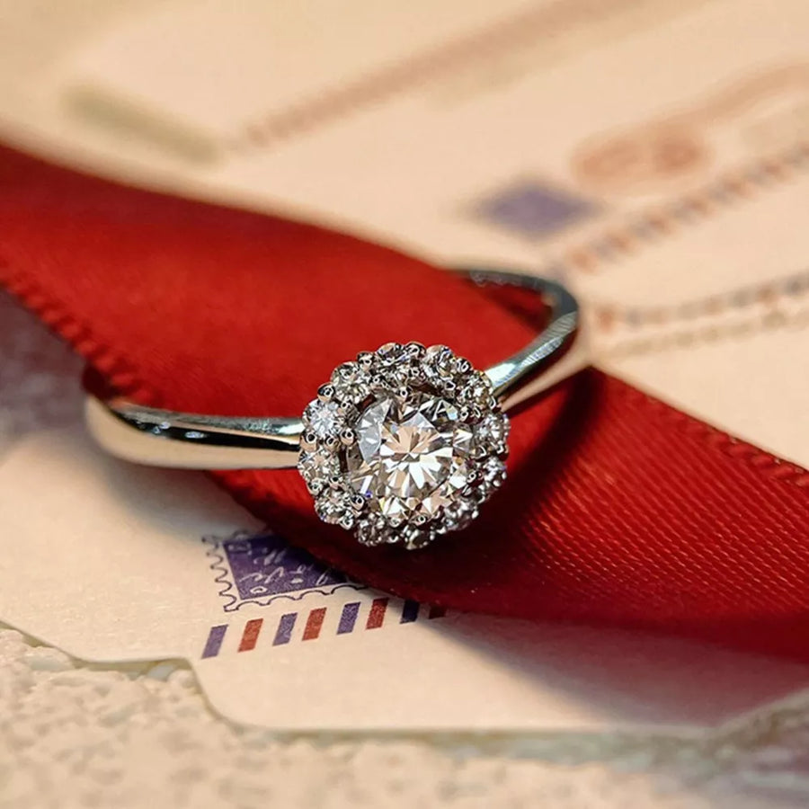 ring in Silver with floral and moissanite