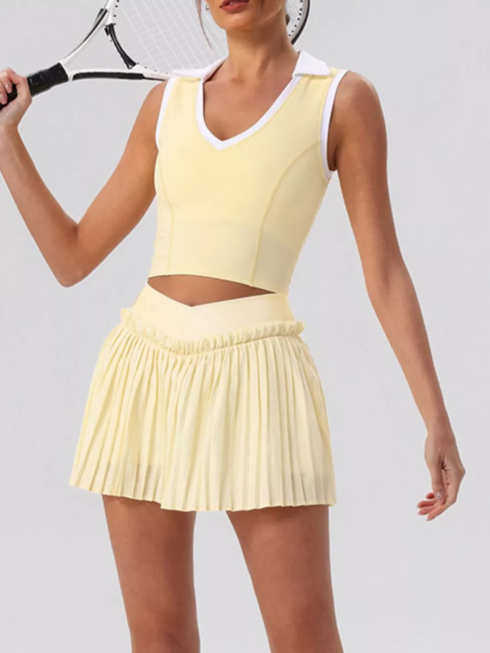 athleisure activewear in Light Yellow with v-neck