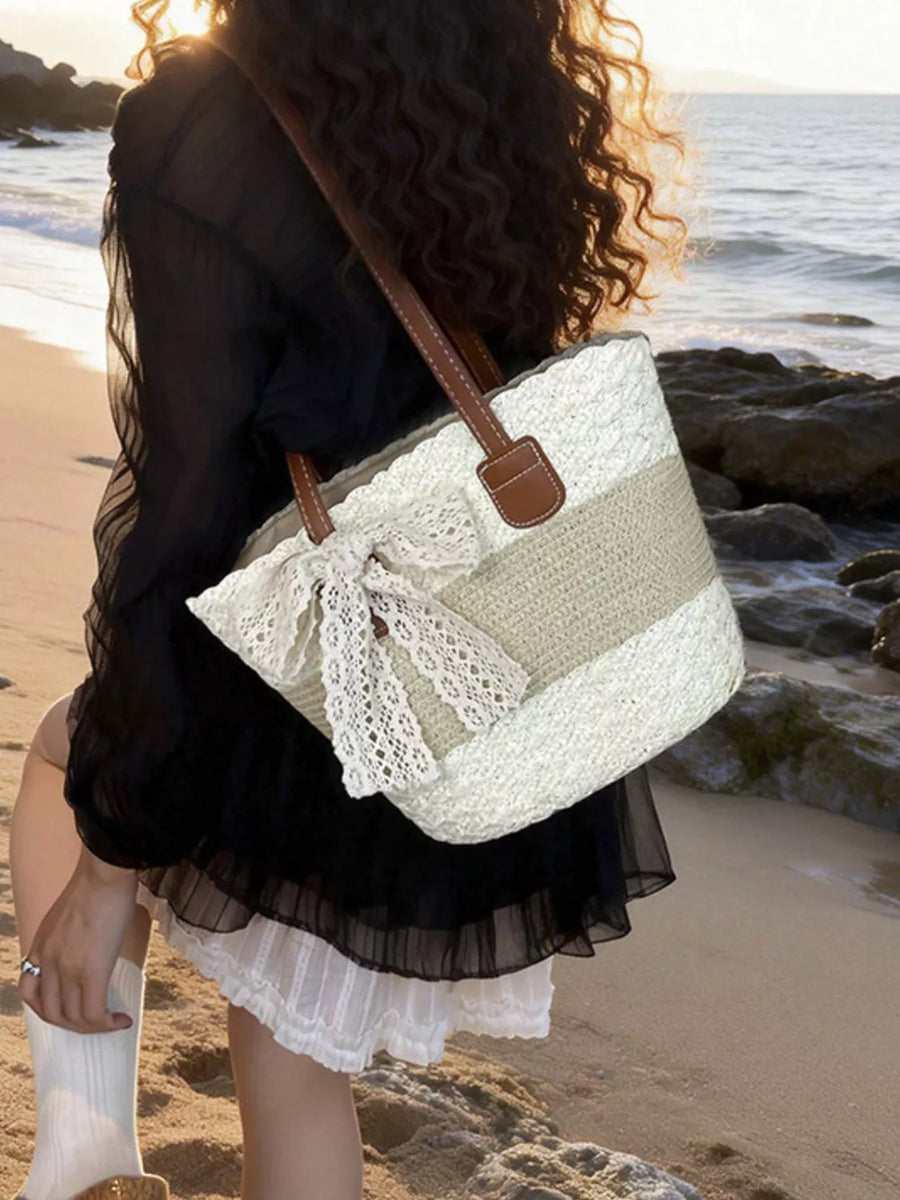 Lace Trimmed Straw Shoulder Bag in Cream White