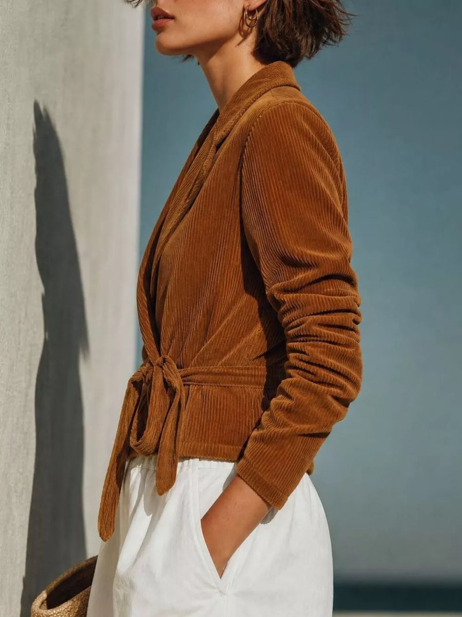 100% polyester Care instructions: Machine wash cold blazer in White with relaxed silhouette