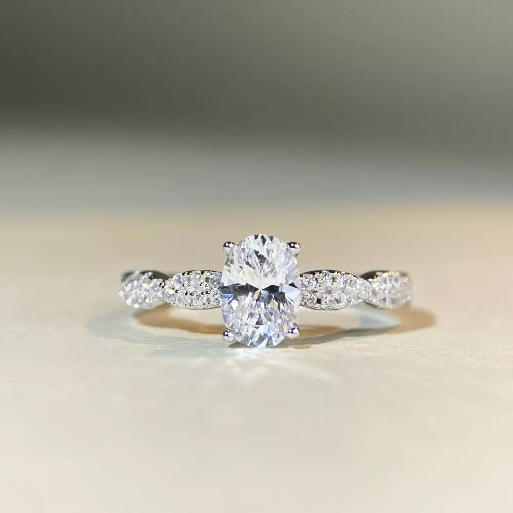 925 sterling silver, Cultivating high-carbon diamonds Care instructions: Avoid w ring in Silver with fitted silhouette