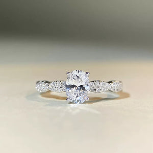 925 sterling silver, Cultivating high-carbon diamonds Care instructions: Avoid w ring in Silver with fitted silhouette