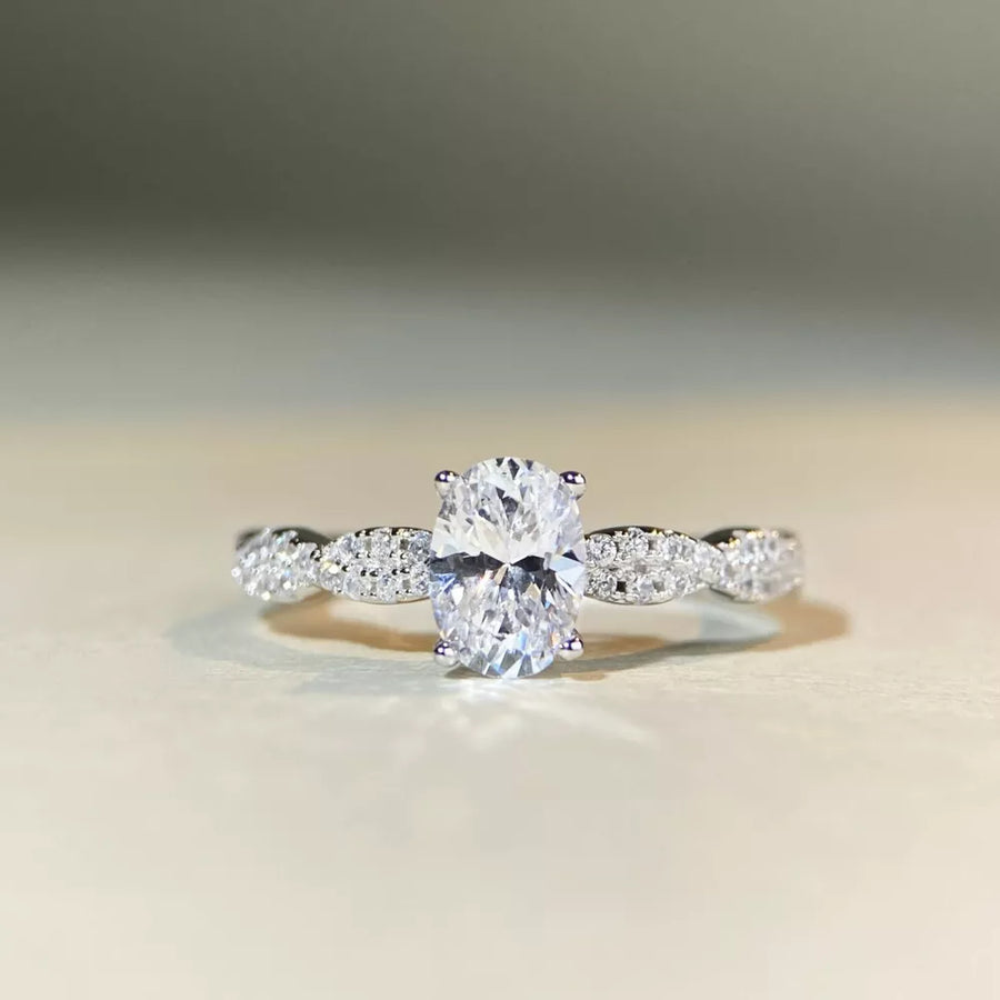 925 sterling silver, Cultivating high-carbon diamonds Care instructions: Avoid w ring in Silver with fitted silhouette