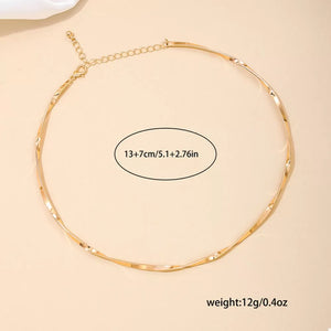 18k Gold-plated Minimalist Necklace in gold with gold-plated