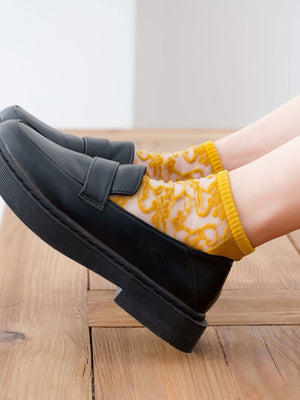 socks in Yellow with lace detail and ankle-length