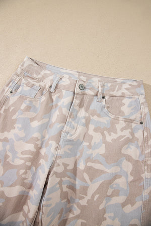 Camouflage Print Pocket Ankle-Length Barrel Jeans in Dust Storm with pocketed