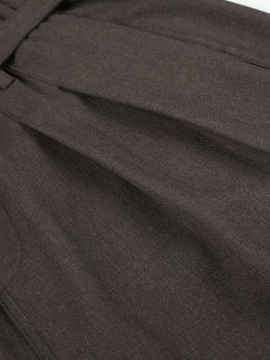 Men's High-Waisted Wide-Leg Capris in Black with belted