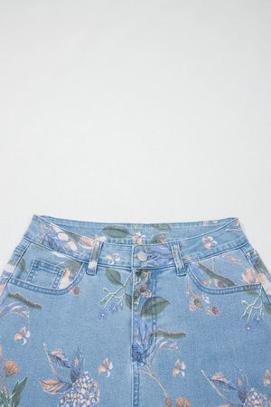 wide-leg jeans featuring floral in peach with 72% cotton, 26% polyester, 2% elastane Care instructions: Machine wash cold