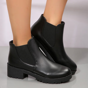 black boots with ankle-length and elastic