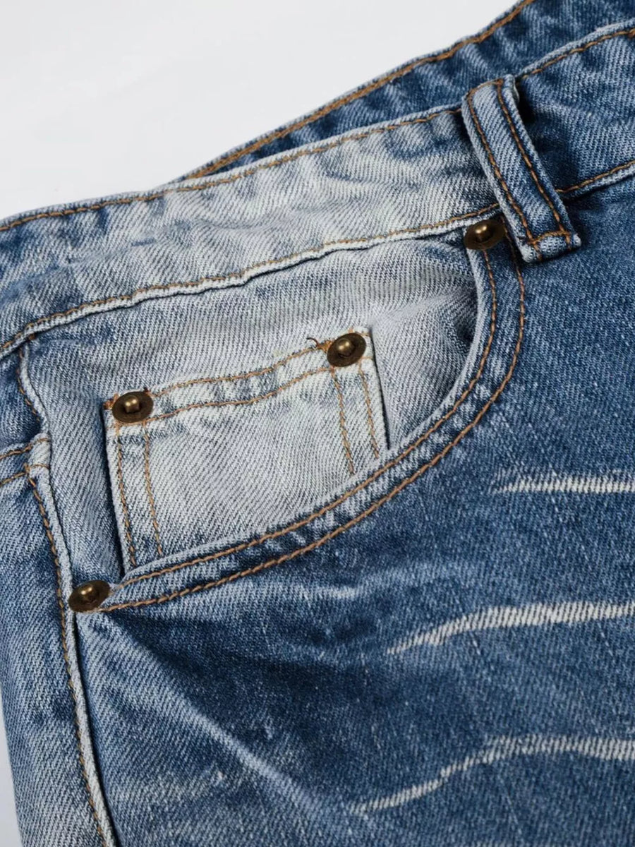 jeans featuring ombre in medium blue with 83% Cotton 13% Lyocell 4% Linen Care instructions: Machine wash cold texture