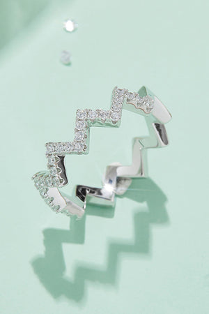 Silver zigzag ring with pavé moissanite stones