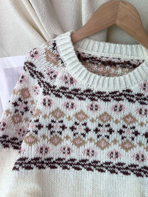 classic pullover sweater in cream with round neck