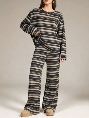 retro pajama set in Burgundy with crew neck