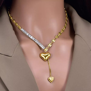 necklace in gold featuring 18K gold-plated and straight fit