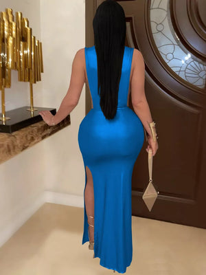 maxi dress in Blue with cutout and maxi