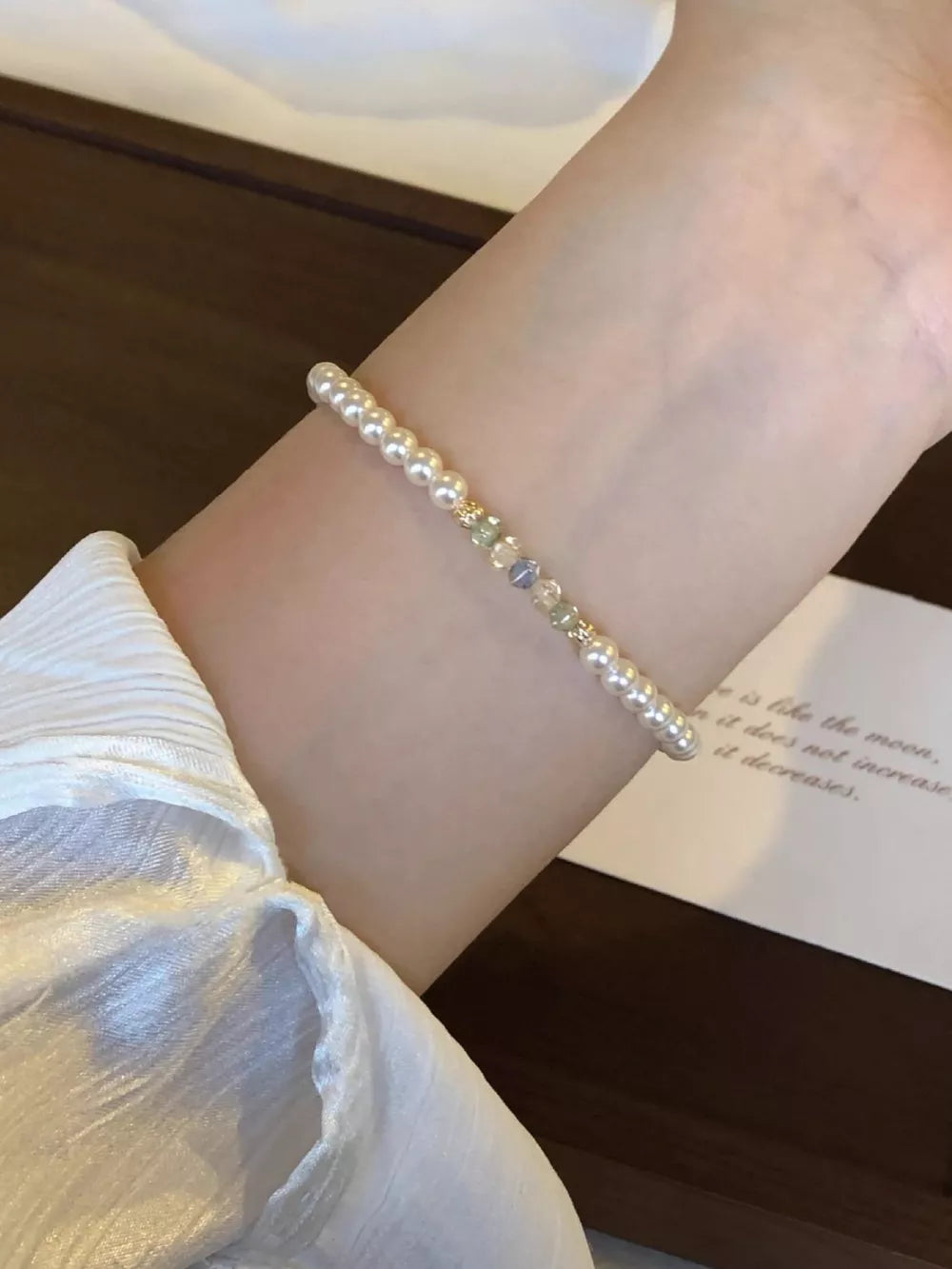 bracelet in ivory featuring 18K gold-plated and not applicable fit