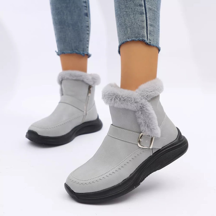 boots in light gray featuring faux fur lining and regular fit