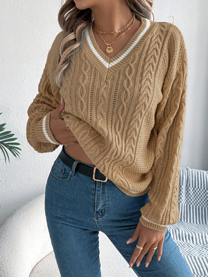 v-neck sweater in White with cable-knit and hip-length