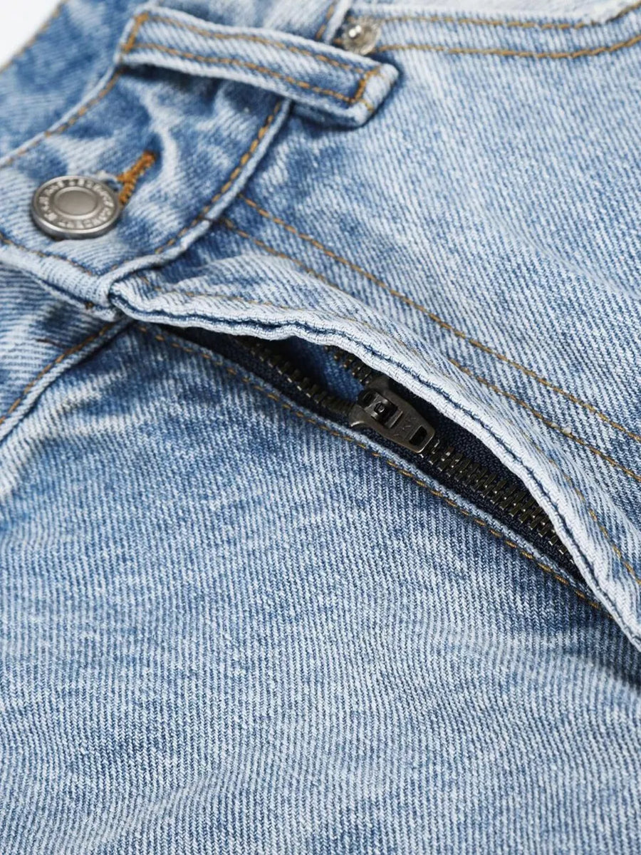 jeans in light blue