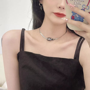 Silver with Chic Buckle Titanium Steel Silver Choker Necklace in Silver