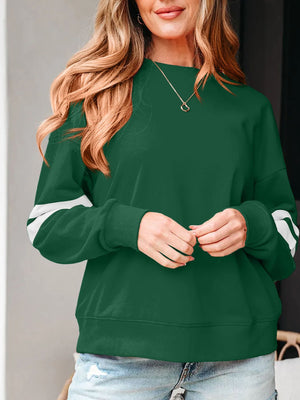 Dark Green sweatshirt with hip-length and pullover