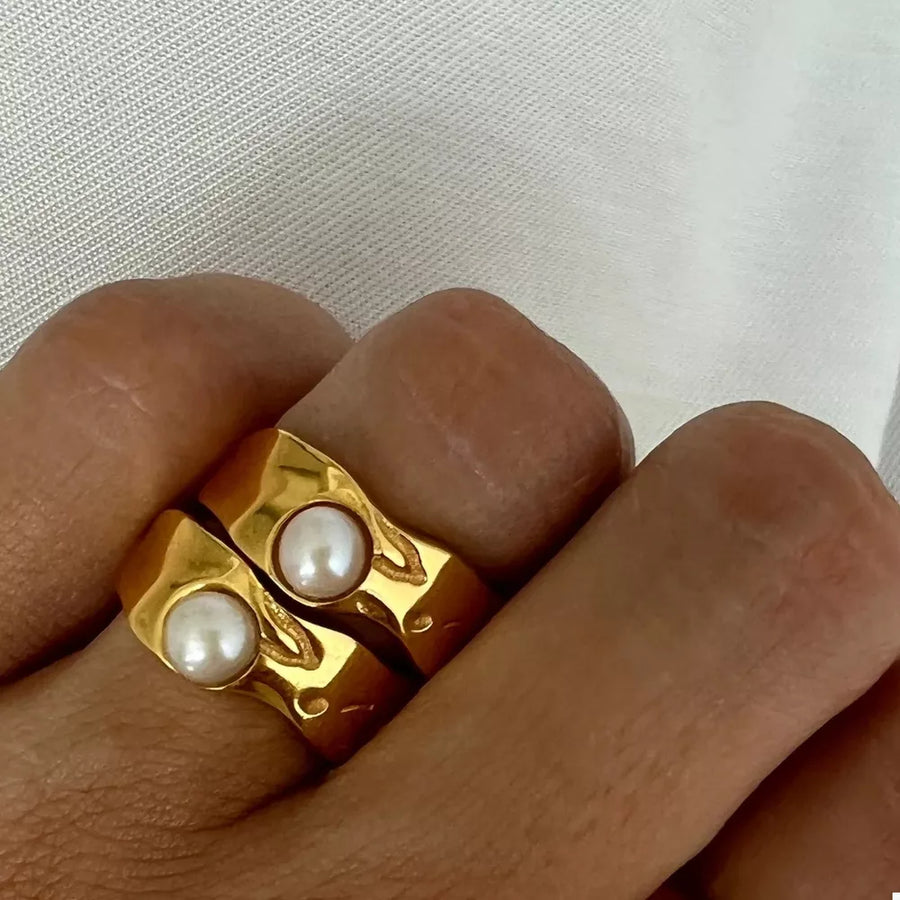 classic ring in Gold with none
