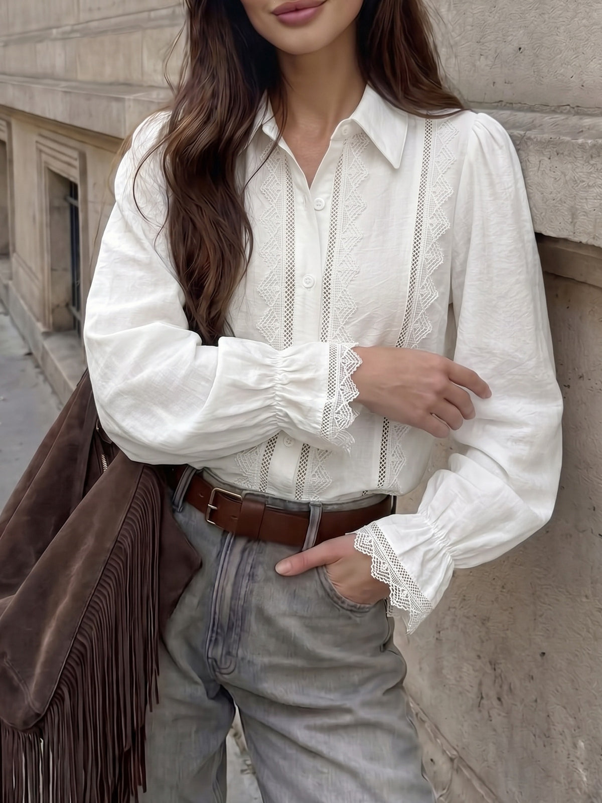 button-down shirt in ivory featuring buttoned and regular fit