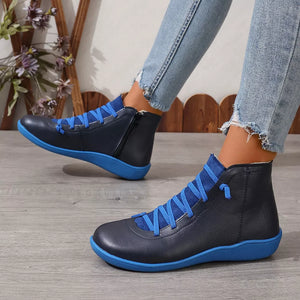 Lace-up Faux Leather Ankle Boots in Green with lace-up