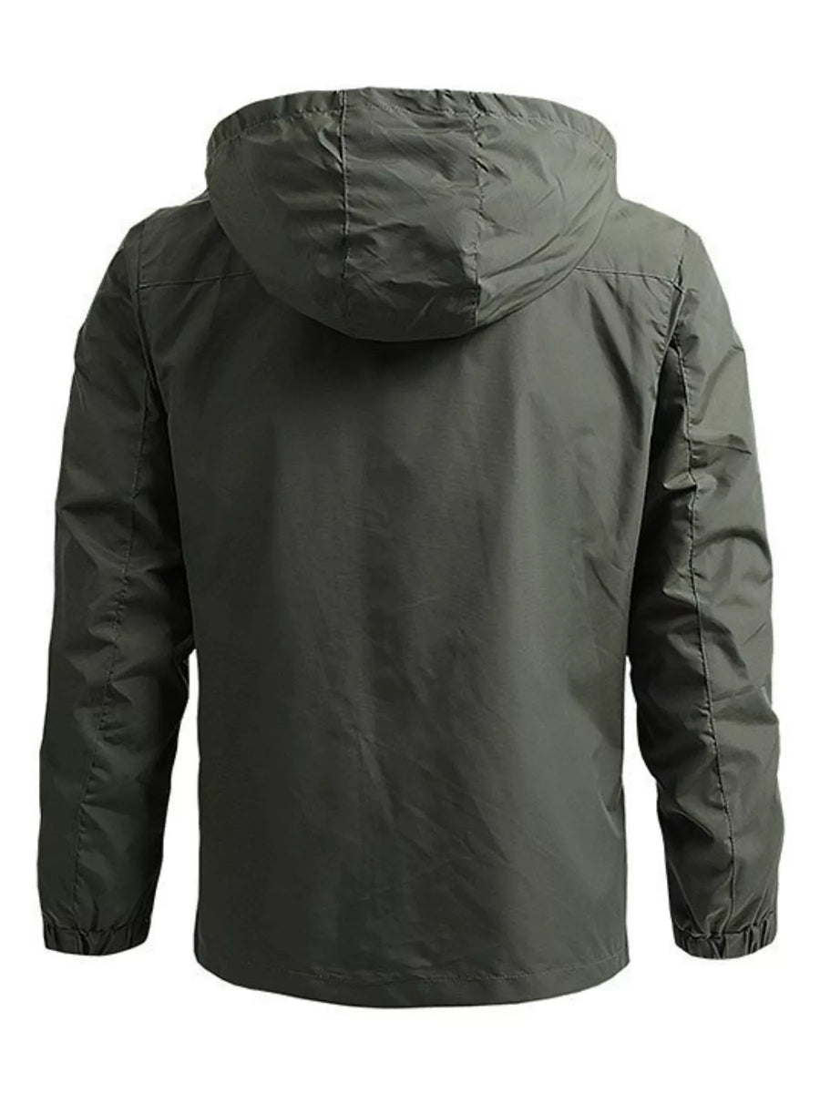 Plus-size hooded windbreaker jacket in green with elastic cuffs and hem.