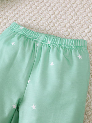 95% polyester, 5% spandex Care instructions: Machine wash cold lounge set in Green with relaxed silhouette