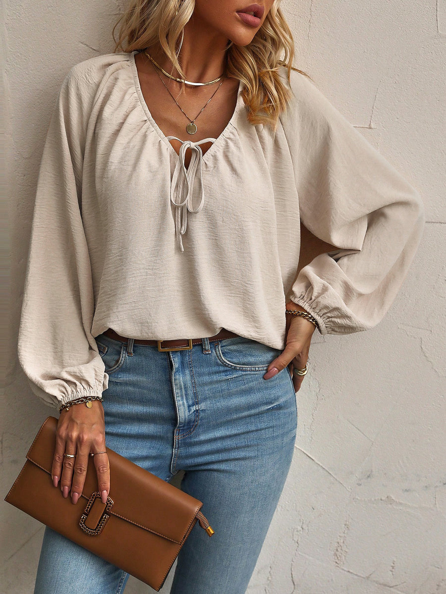 Apricot blouse with hip-length and pullover