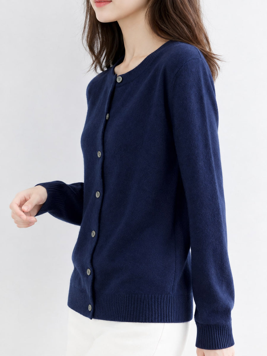 White cardigan with ribbed and long sleeve