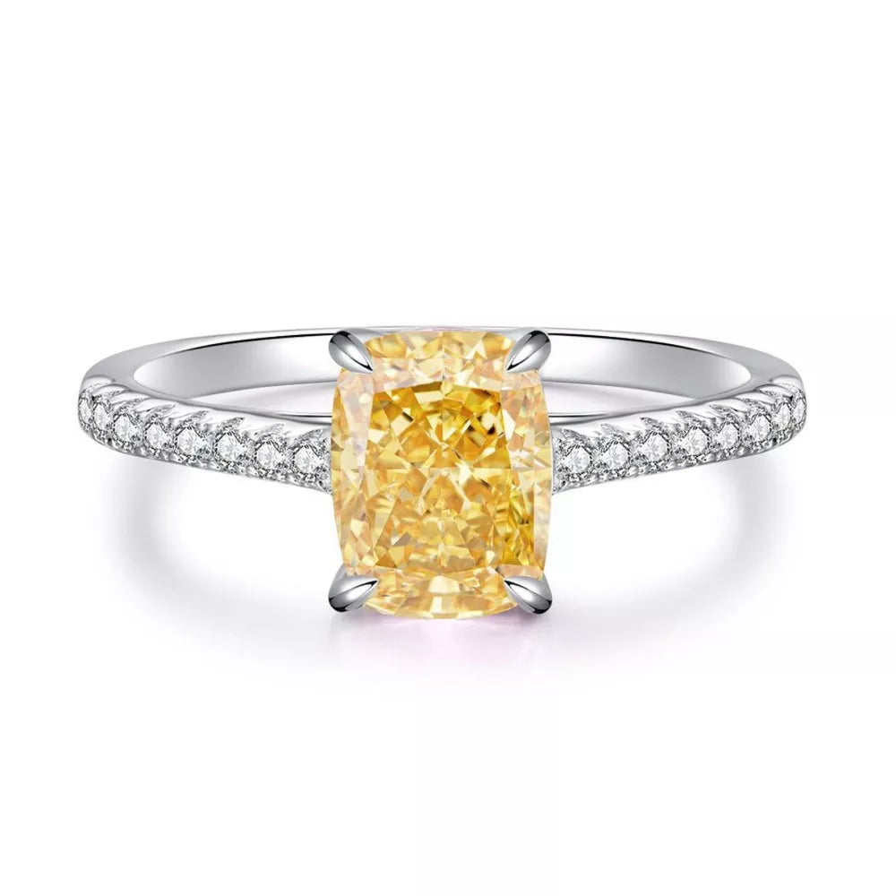 ring in silver with geometric and center stone