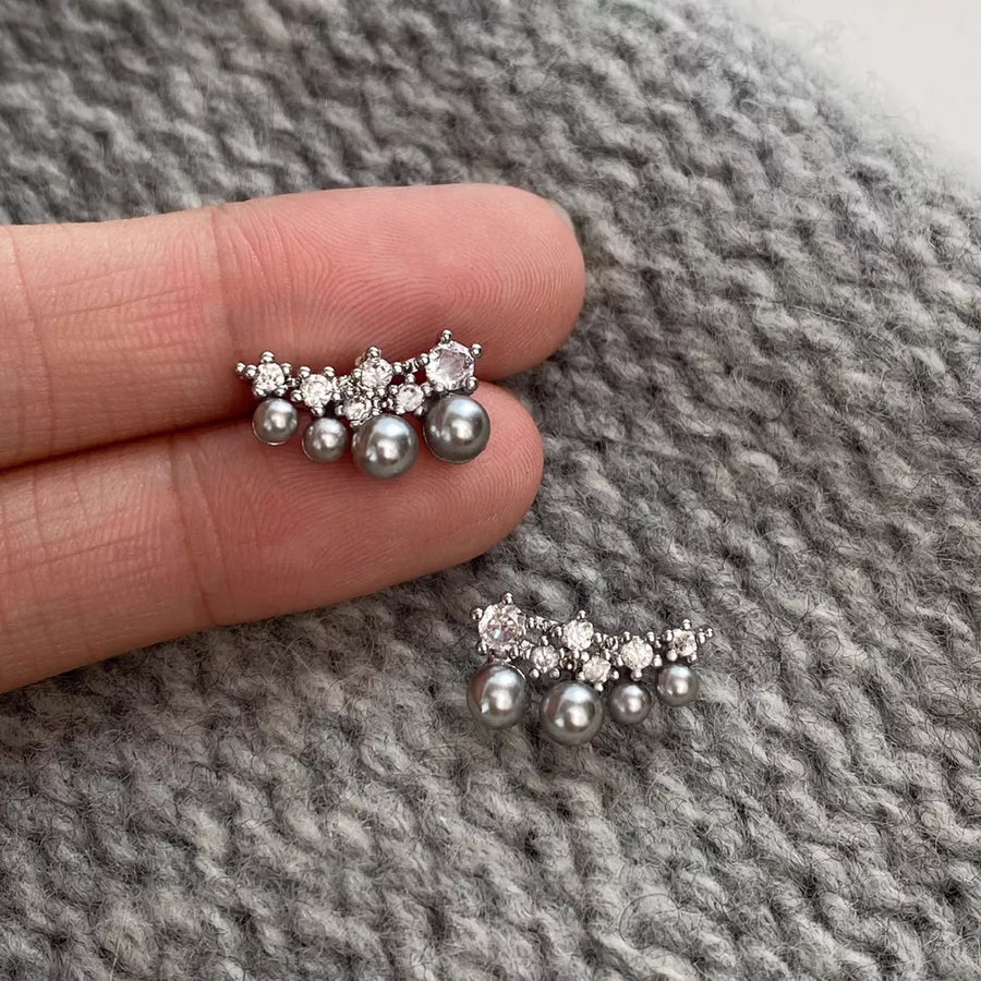 Synthetic Pearl,Alloy,925 silver needle,Zircon Care instructions: Avoid wearing earrings in Silver with N/A silhouette