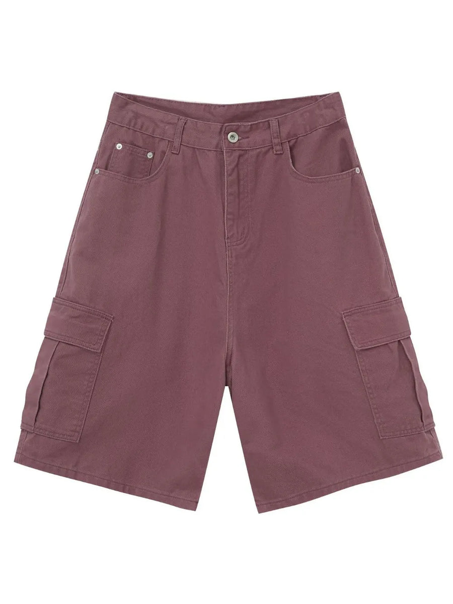 Mauve baggy cargo bermuda shorts with buttoned front and side pockets.