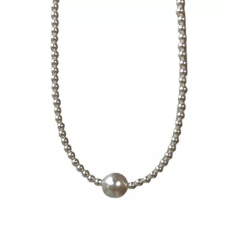 choker necklace in ivory with beaded and choker