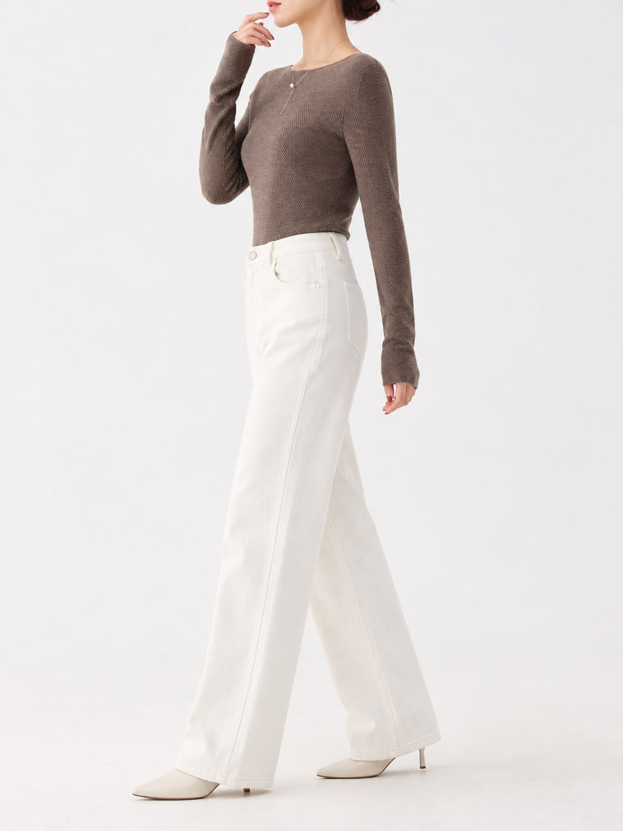 pullover sweater in Chestnut Brown with basic style and hip-length