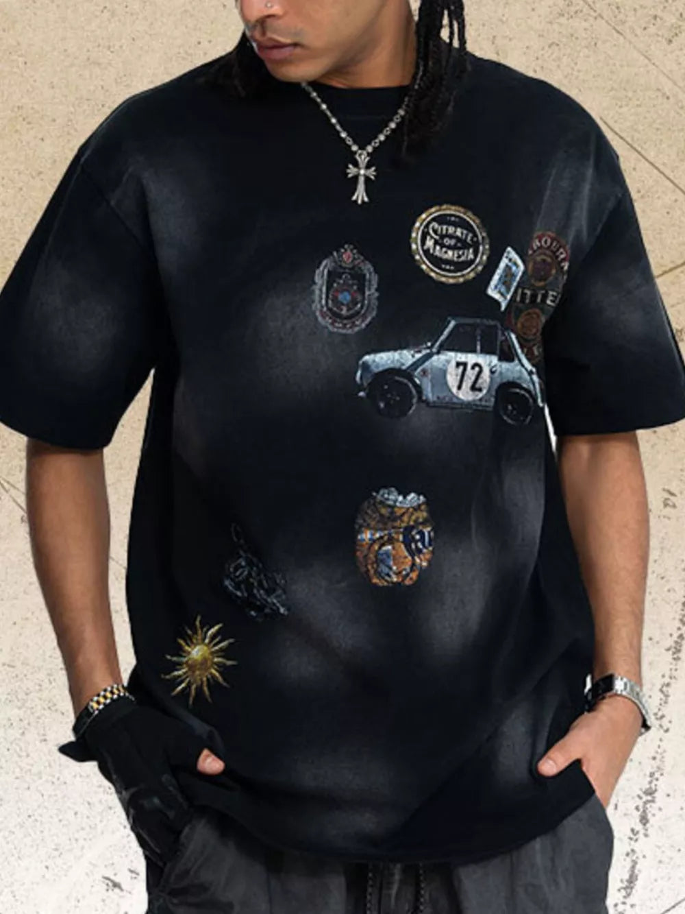 Black Men's Vintage Graphic Round Neck T-shirt