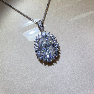 Platinum-Plated,925 sterling silver,Moissanite Carat weight: 8ct Care instructio necklace in clear with straight silhouette