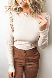 romantic blouse in Beige with round neck